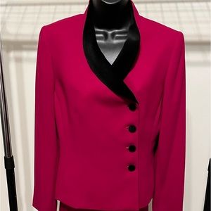 New 2 pc Suit, Magenta color w/ black velvet collar and buttons